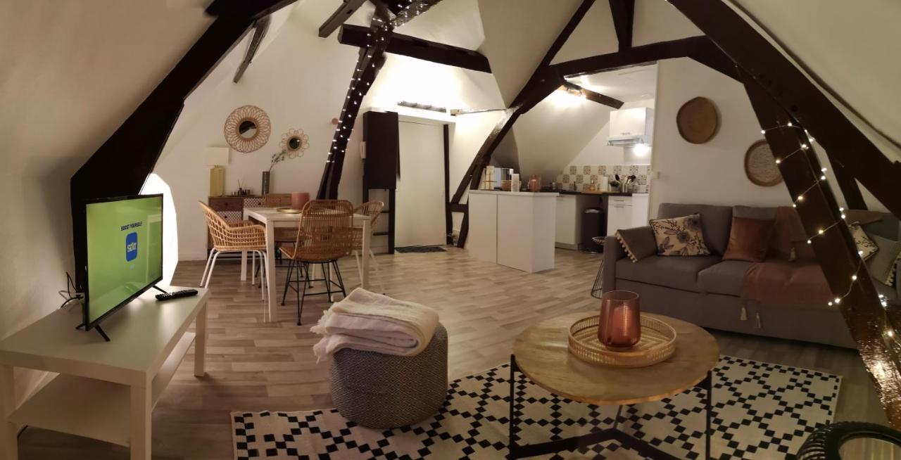 Logement Cosy Renove Au Pied De La Cathedrale Avec Climatisation Reims Exterior foto